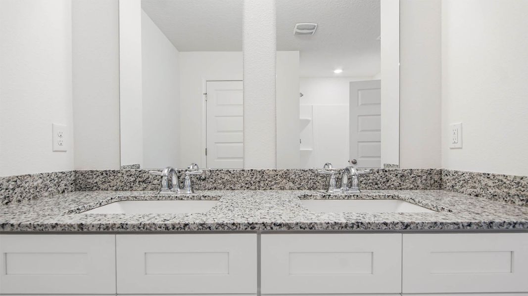 Representative furnished interior of a home built from the Robie by D.R. Horton in Riverwalk, Freeport (Image 24).