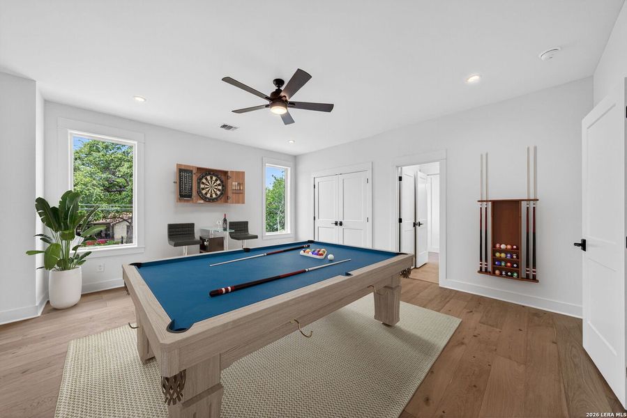 Furnished interior view inside a new home in , Alamo Heights (Image 36).