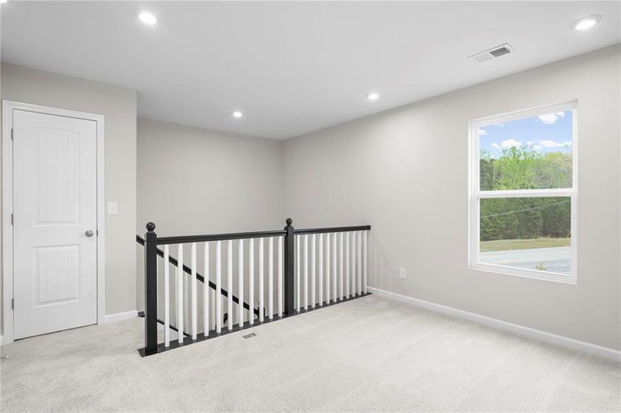 Spacious, unfurnished interior of a new home in Sage Woods, Dallas (Image 25).