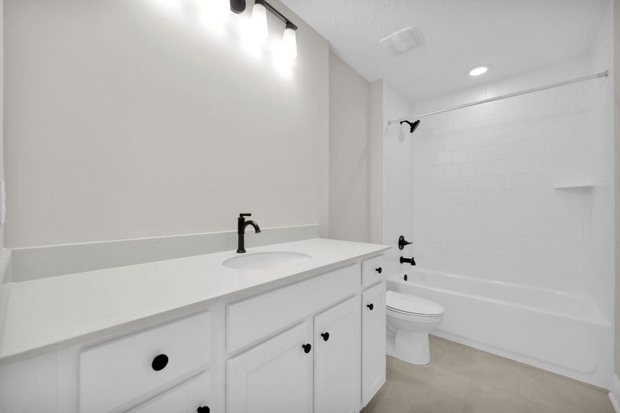 Representative furnished interior of a home built from the Palmetto by Riverside Homes in Mariposa at EverRange, Jacksonville (Image 17).