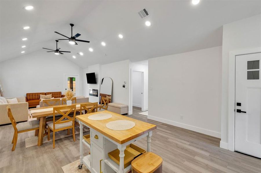 Furnished interior view inside a new home in , Cooper (Image 31).