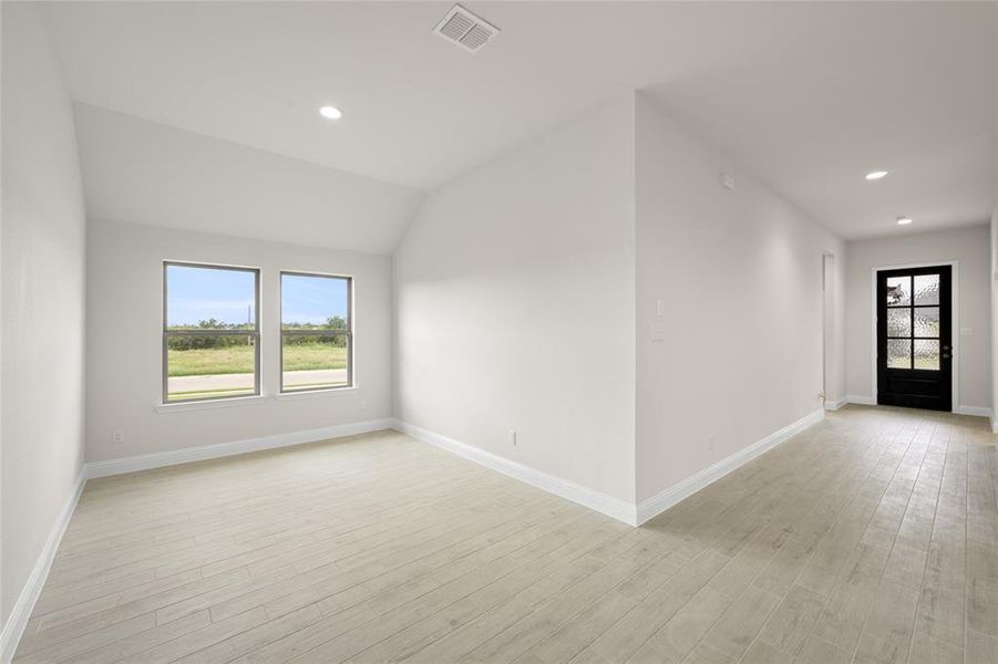 200 Restoration- Dining-1 200 Restoration- Dining-1