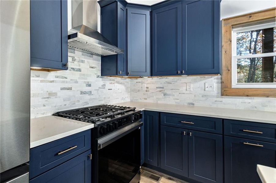 Furnished interior view inside a new home in , Ellijay (Image 10).