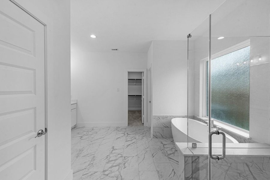 Image 36 of a home in Beacon Hill.
