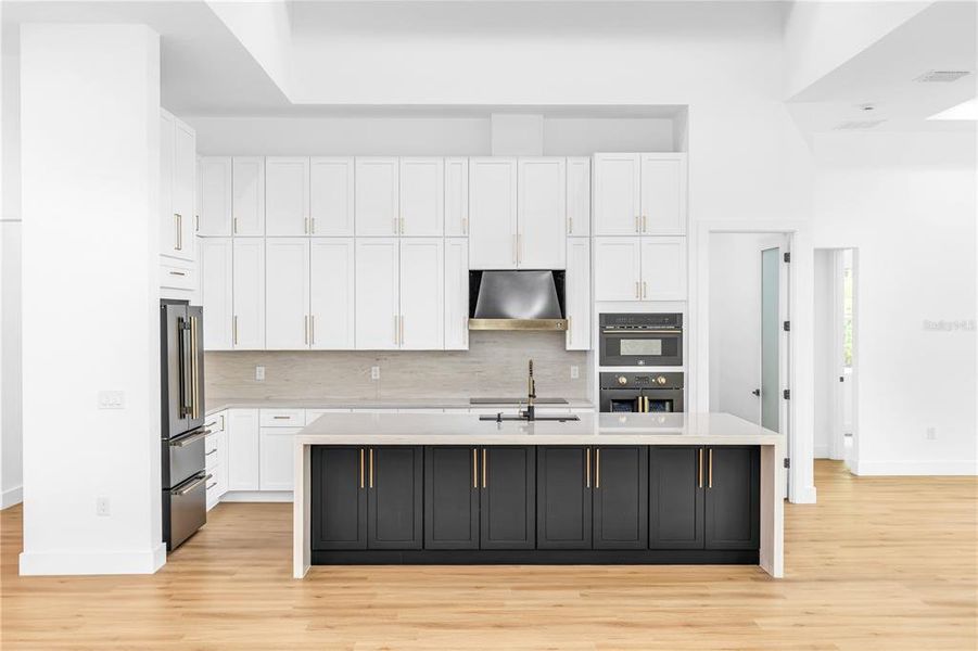 Furnished interior view inside a new home in , Orlando (Image 6).