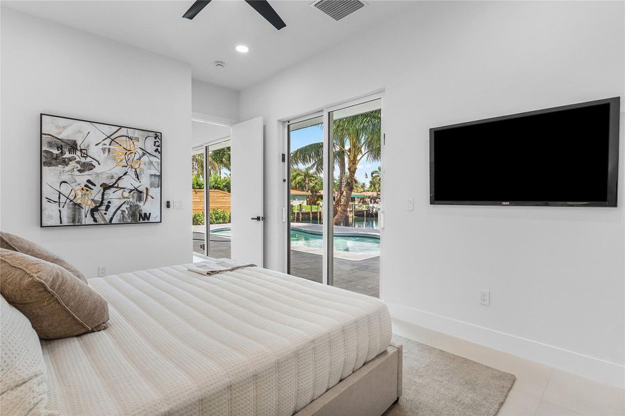 Furnished interior view inside a new home in , Pompano Beach (Image 27).