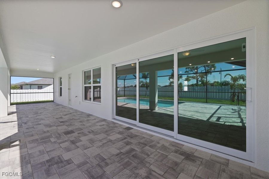 Image 33 of a home in Cape Coral.