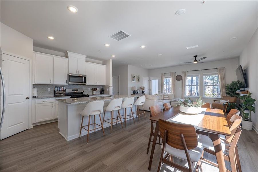 Furnished interior view inside a new home in , Smyrna (Image 27).