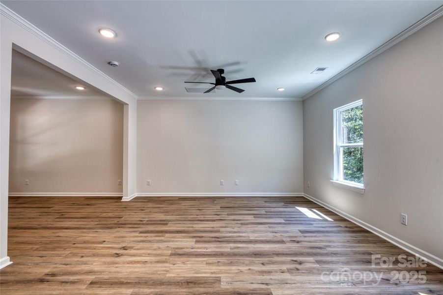 Spacious, unfurnished interior of a new home in , Fort Lawn (Image 29).