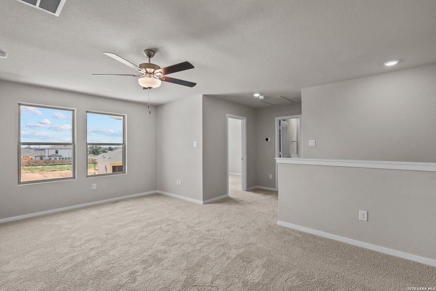 Spacious, unfurnished interior of a new home in Hickory Ridge, Elmendorf (Image 28). Spacious, unfurnished interior of a new home in Hickory Ridge, Elmendorf (Image 28).
