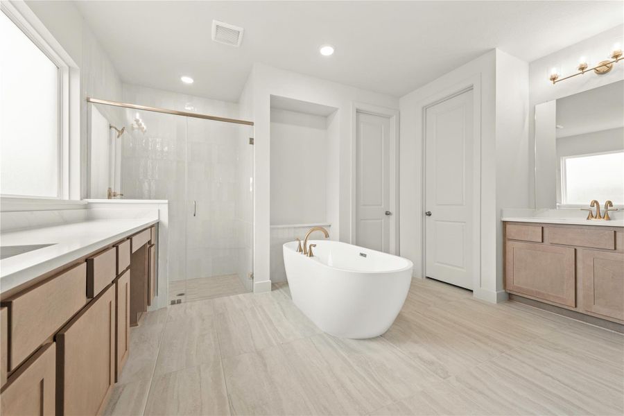 Representative image. Features, selections and colors may vary.