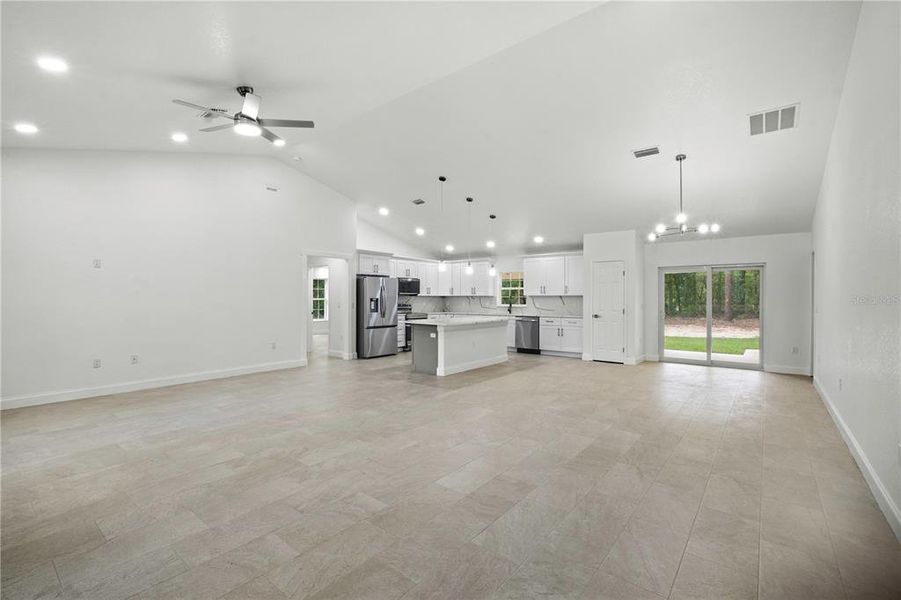 Spacious, unfurnished interior of a new home in , Dunnellon (Image 45).