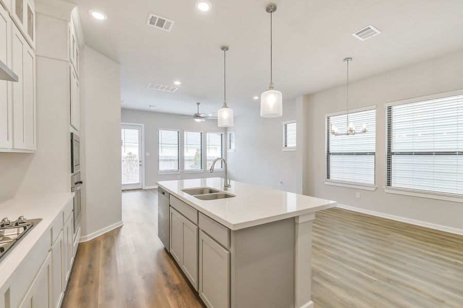 Furnished interior view inside a new home in Summer Place  35', Montgomery (Image 11).