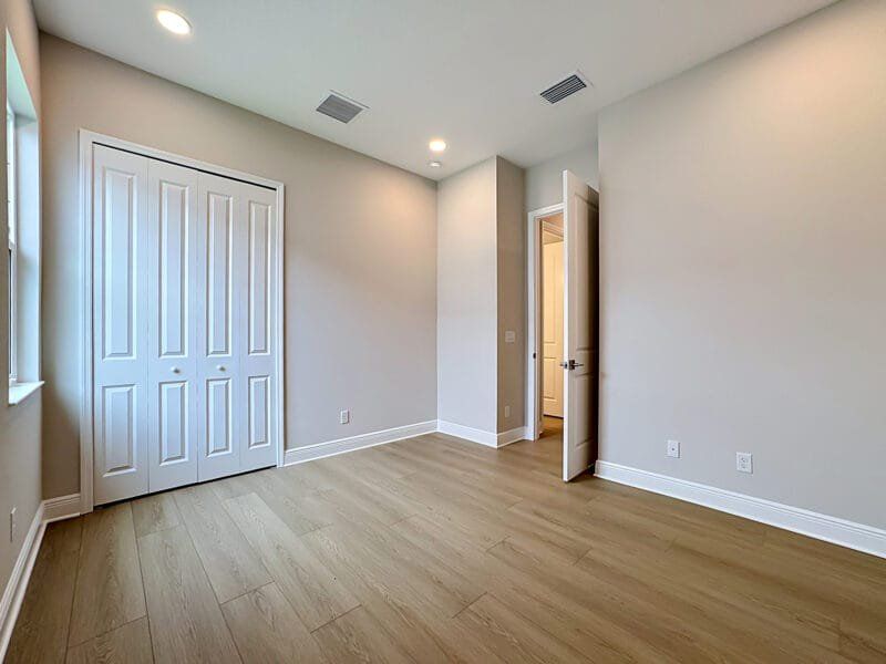 Spacious, unfurnished interior of a new home in River Preserve Estates, Parrish (Image 46).