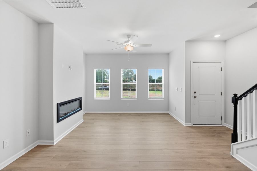 Spacious, unfurnished interior of a new home in Nichols Landing, Charlotte (Image 15).