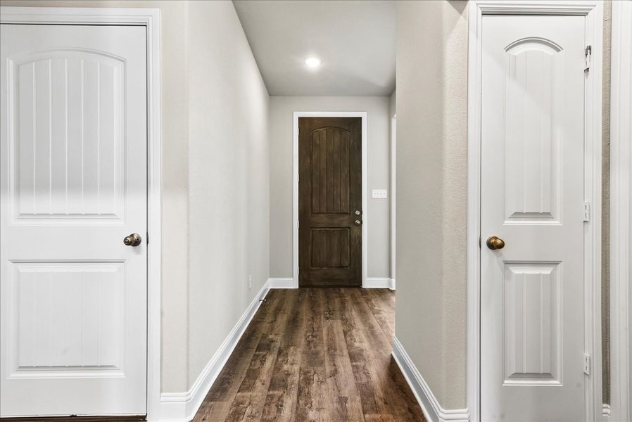 Spacious, unfurnished interior of a new home in Honeysuckle Ranch, Springtown (Image 28).
