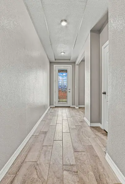 Representative unfurnished interior of a home built from the Sagebrush by View Homes in Paseo del Este, El Paso (Image 12). Representative unfurnished interior of a home built from the Sagebrush by View Homes in Paseo del Este, El Paso (Image 12).