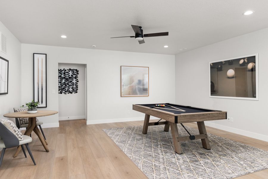 1819 Vista -Game Area