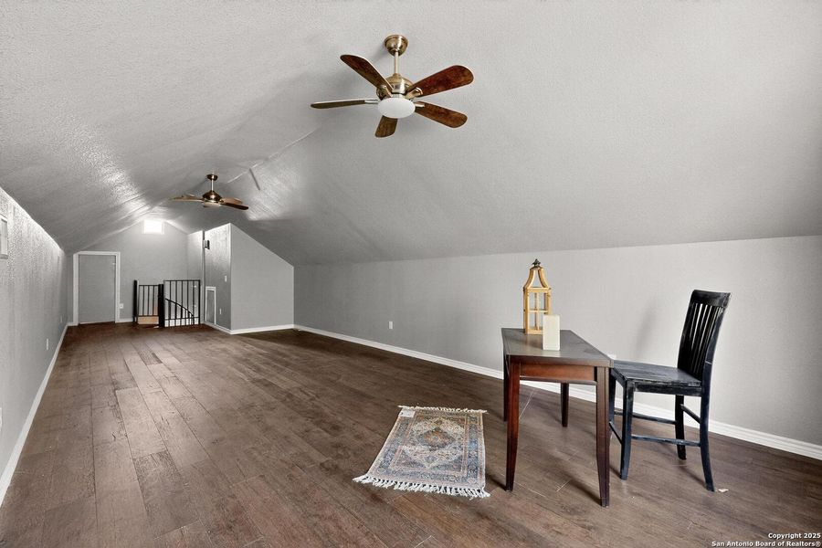 Image 50 of a home in .