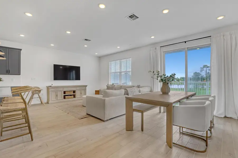 137 SE Birch (6)