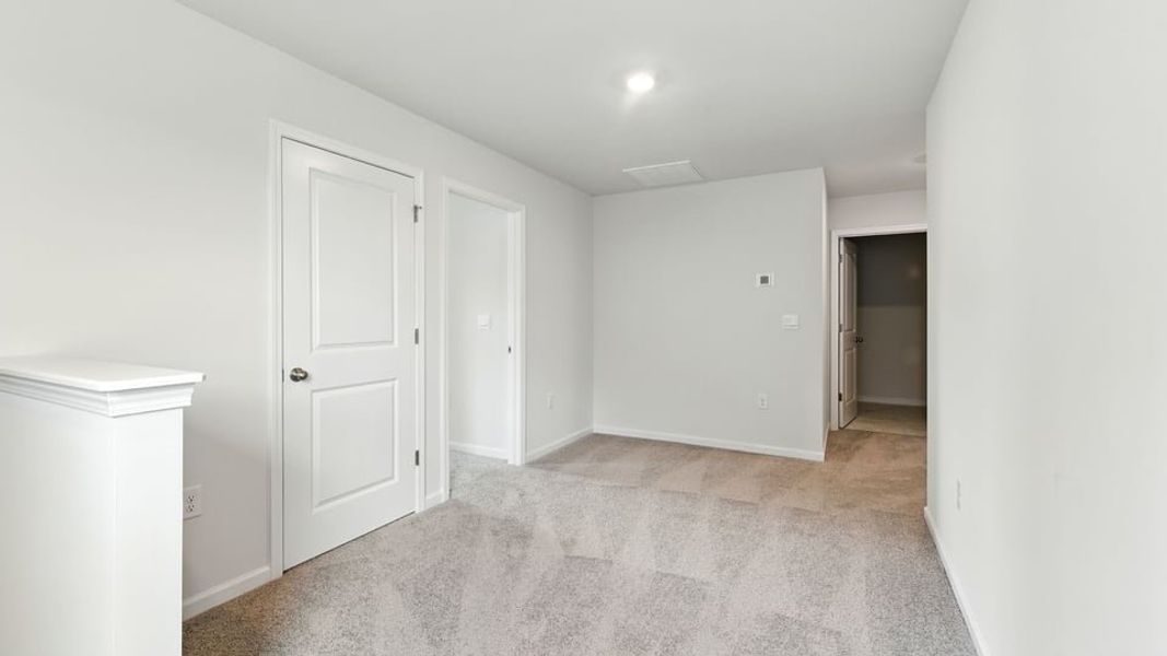 Spacious, unfurnished interior of a new home in Durbin Meadows, Fountain Inn (Image 15). Spacious, unfurnished interior of a new home in Durbin Meadows, Fountain Inn (Image 15).