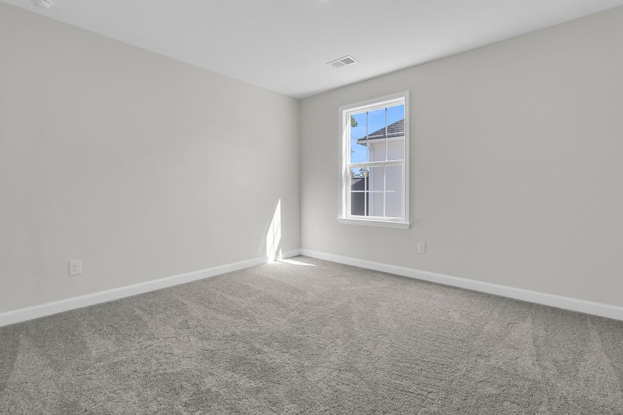 Spacious, unfurnished interior of a new home in Six Oaks, Summerville (Image 28).