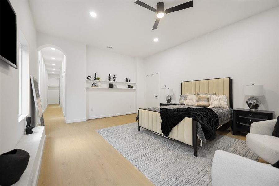 Furnished interior view inside a new home in , Dallas (Image 8).