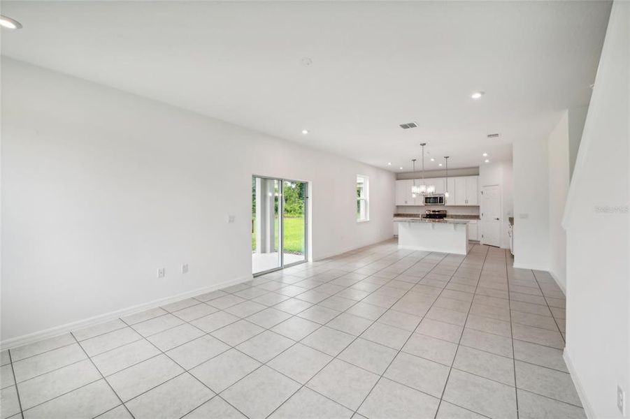 Spacious, unfurnished interior of a new home in Green Leaf, Melbourne (Image 18).