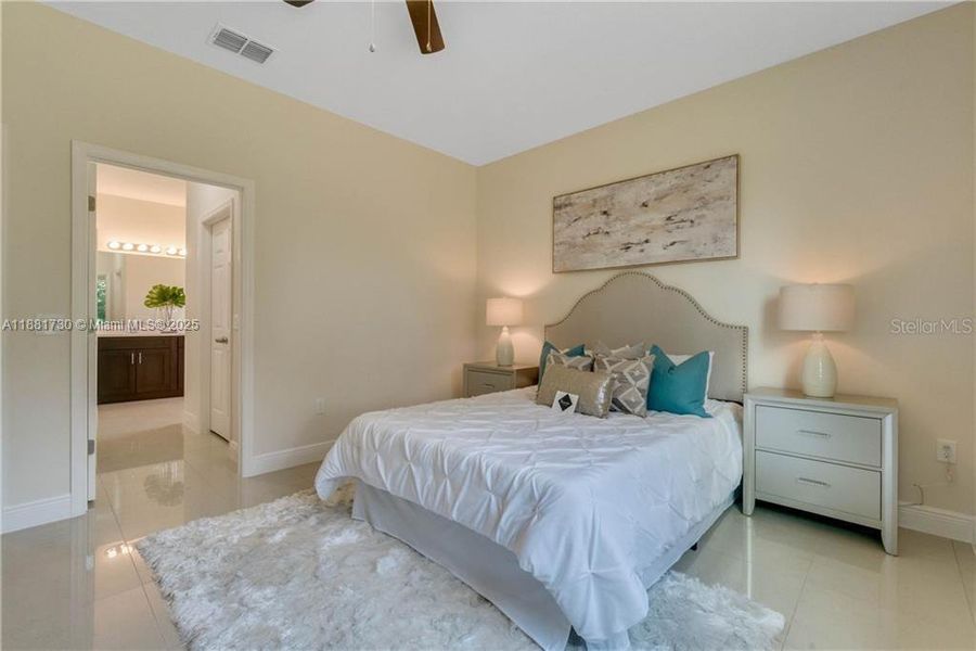 Furnished interior view inside a new home in , Kissimmee (Image 22).