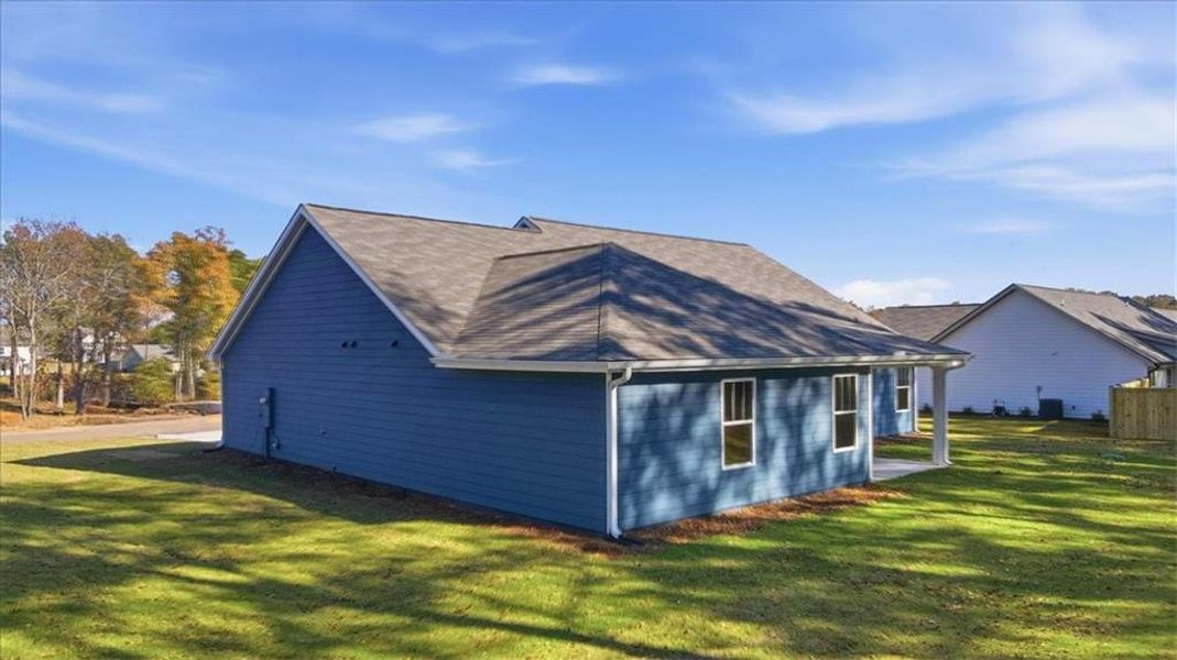 Exterior details and patio area of a home in , Hartwell (Image 30).