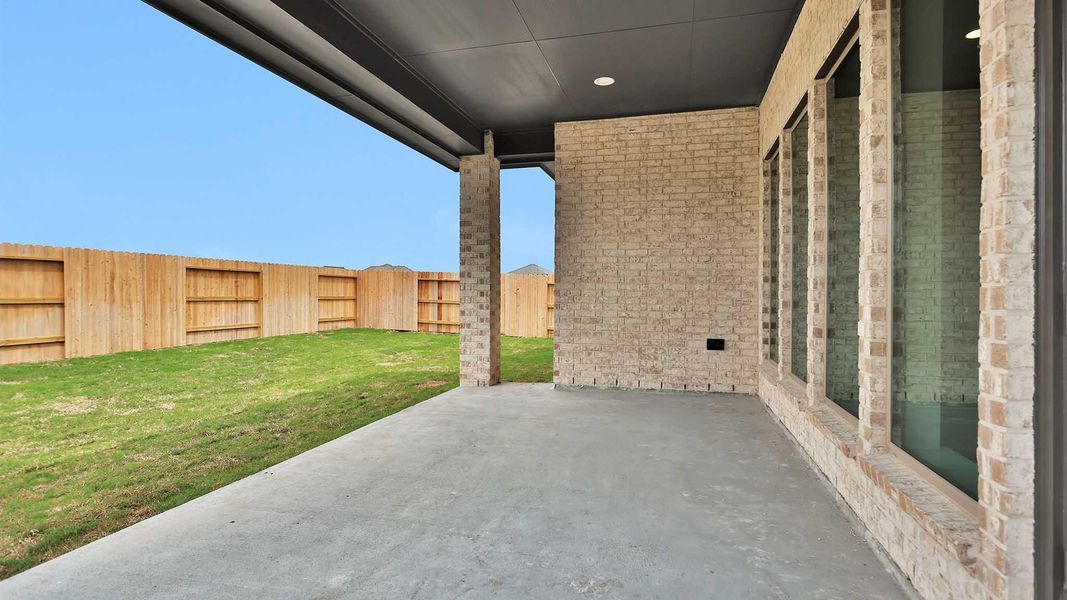 Exterior details and patio area of a home in StoneCreek Estates, Richmond (Image 3).