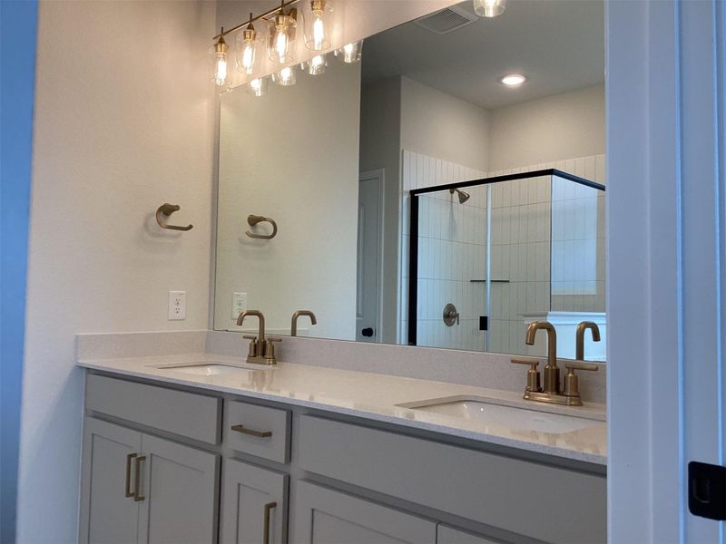 Image 24 of a home in Lariat.