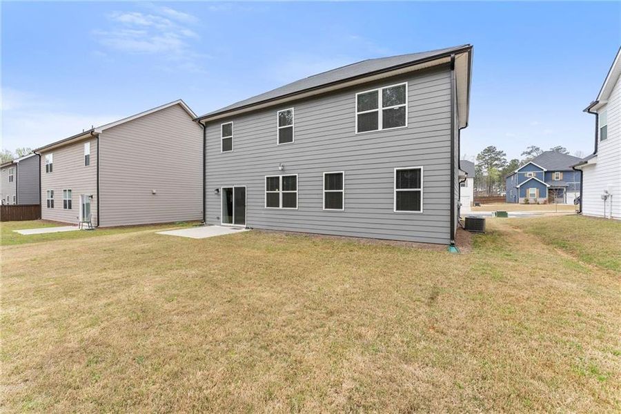 Exterior details and patio area of a home in , Dawsonville (Image 3).