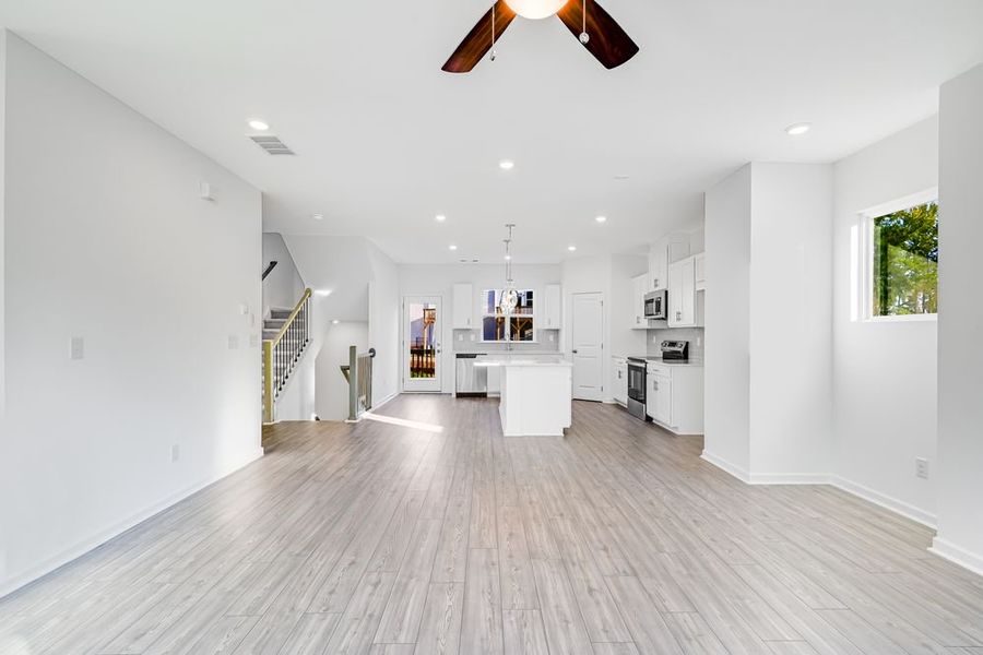 Spacious, unfurnished interior of a new home in Chandler Run, Tucker (Image 13).
