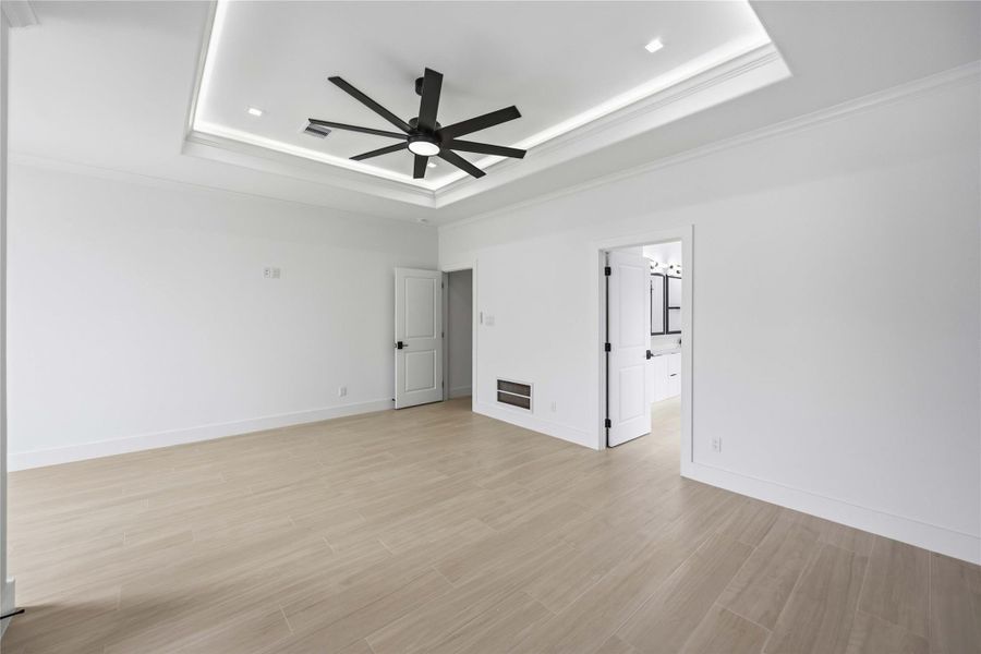 Spacious, unfurnished interior of a new home in , Houston (Image 19). Spacious, unfurnished interior of a new home in , Houston (Image 19).