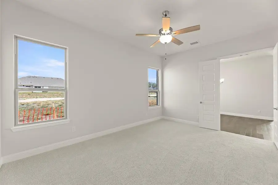 Spacious, unfurnished interior of a new home in River Ranch, Van Alstyne (Image 22). Spacious, unfurnished interior of a new home in River Ranch, Van Alstyne (Image 22).