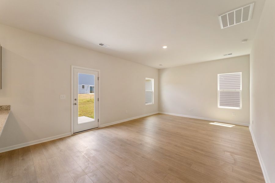 Spacious, unfurnished interior of a new home in Braxton Place, Moore (Image 15). Spacious, unfurnished interior of a new home in Braxton Place, Moore (Image 15).