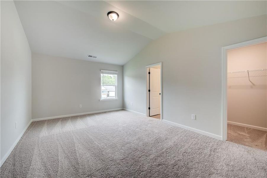 Spacious, unfurnished interior of a new home in Kingston, Locust Grove (Image 30).