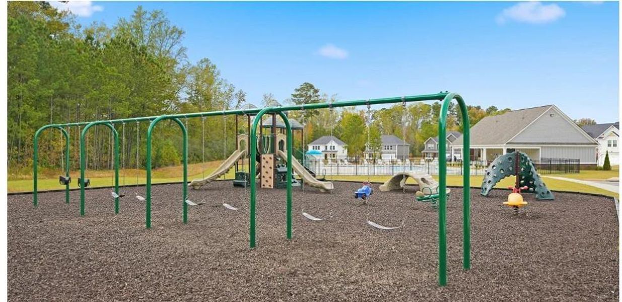 Community amenities in Crossvine Village, LaGrange (Image 10).