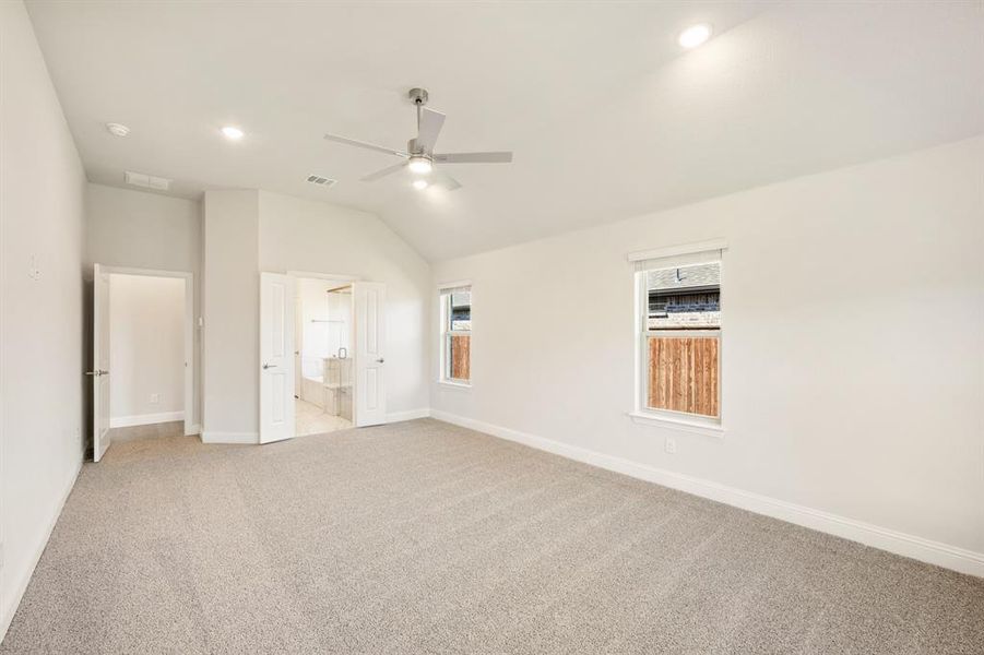 Spacious, unfurnished interior of a new home in Waterscape Classic 60s, Royse City (Image 18).