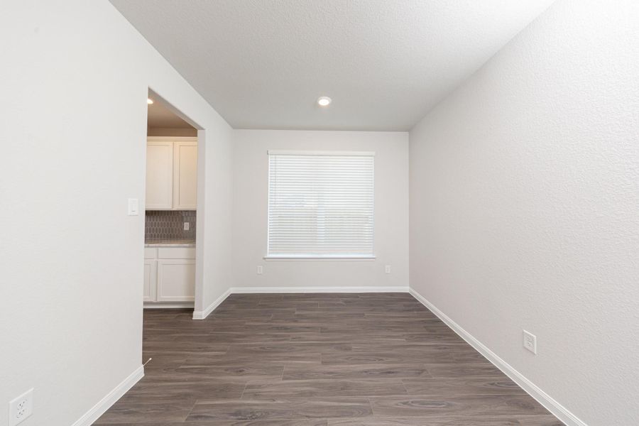 Spacious, unfurnished interior of a new home in Bluestem, Brookshire (Image 10).