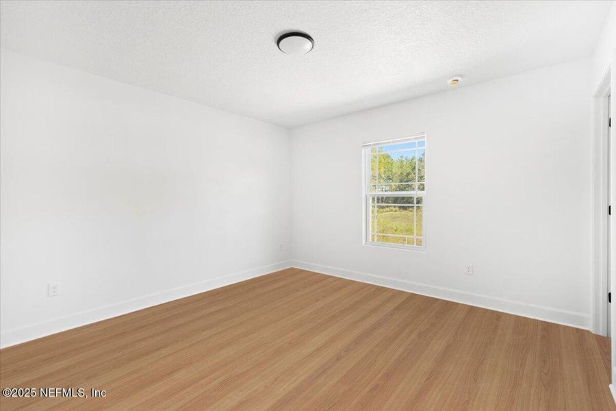 Spacious, unfurnished interior of a new home in , Keystone Heights (Image 13).