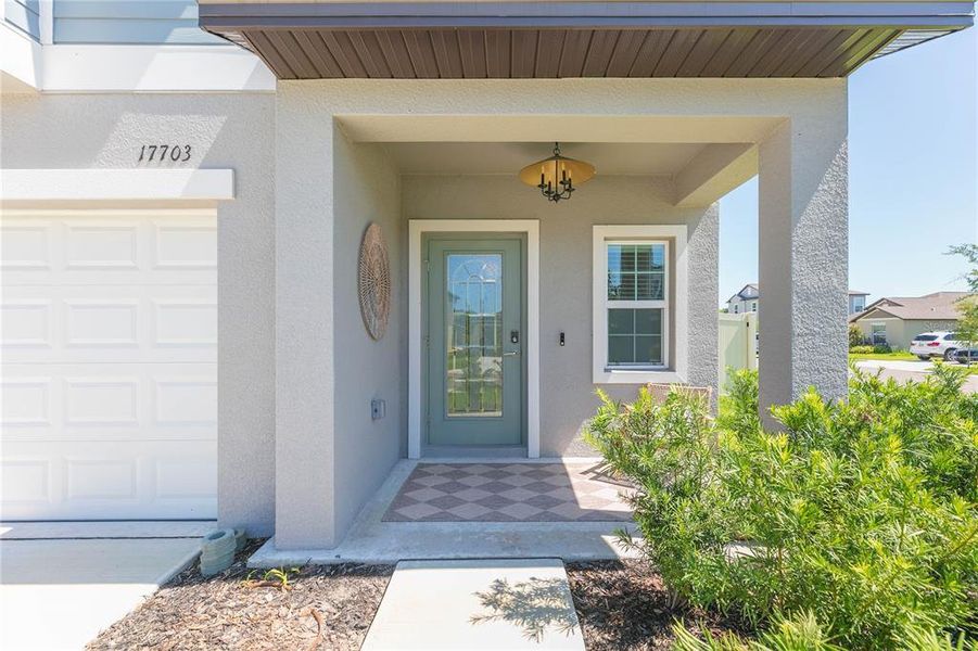 Exterior details and patio area of a home in Angeline, Land O' Lakes (Image 28).