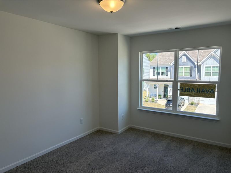 Spacious, unfurnished interior of a new home in Riverbrooke Townhomes, Simpsonville (Image 11).
