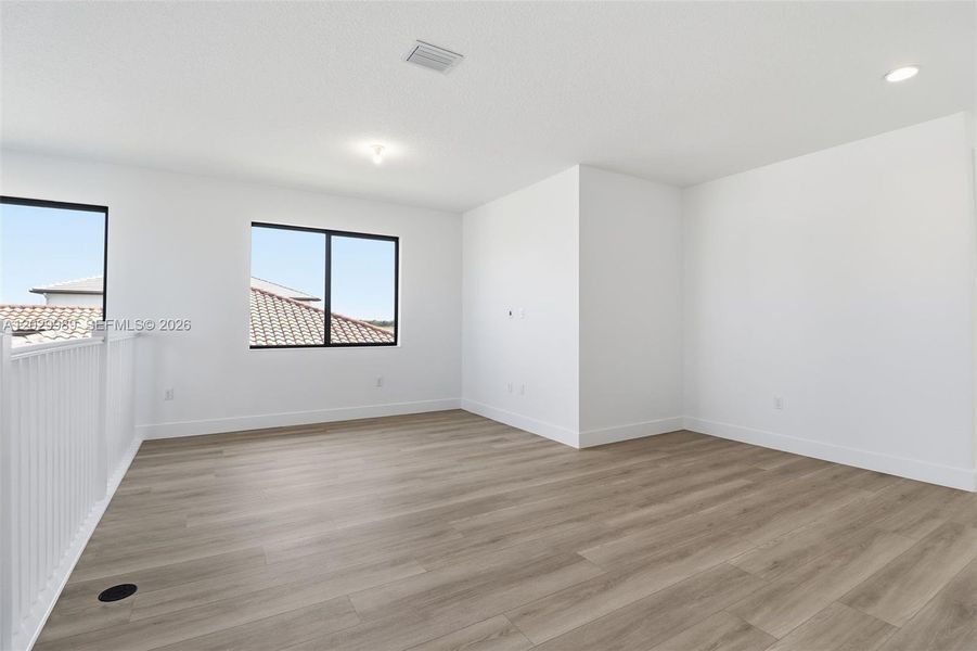 Spacious, unfurnished interior of a new home in , Ave Maria (Image 22).
