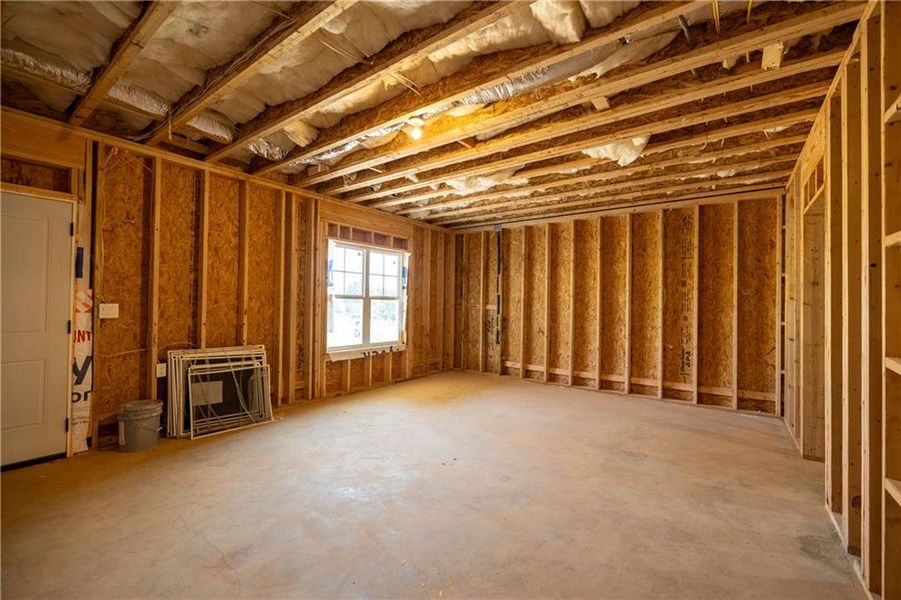 Spacious, unfurnished interior of a new home in , Jefferson (Image 35).
