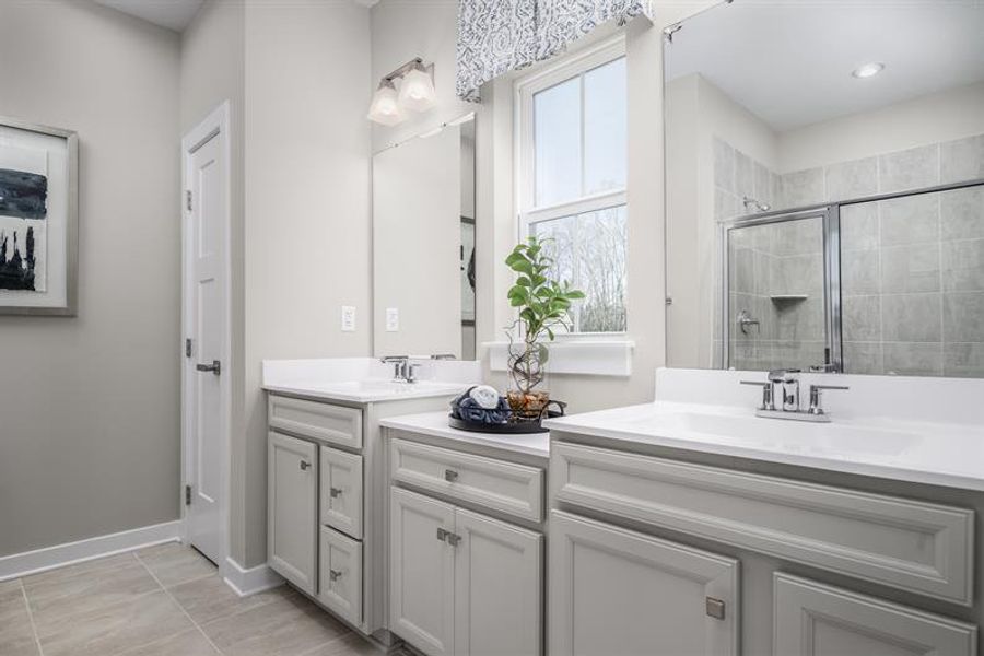 Representative furnished interior of a home built from the Palladio Ranch by Ryan Homes in Ravenfield, Charlotte (Image 28).