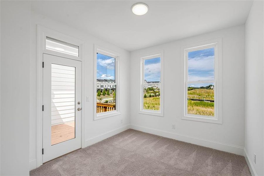 Spacious, unfurnished interior of a new home in Waterhaven, Cumming (Image 27).