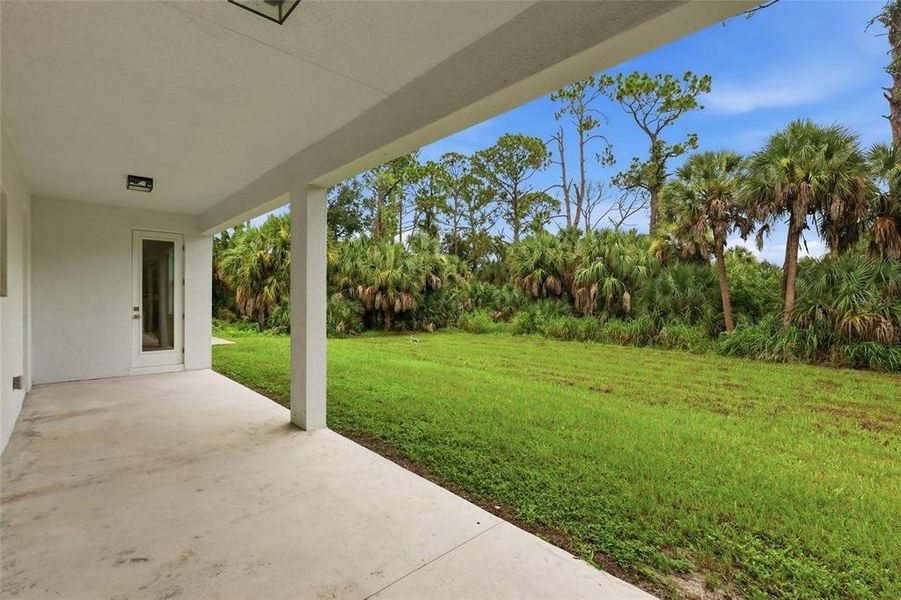 Exterior details and patio area of a home in , Port Charlotte (Image 27).