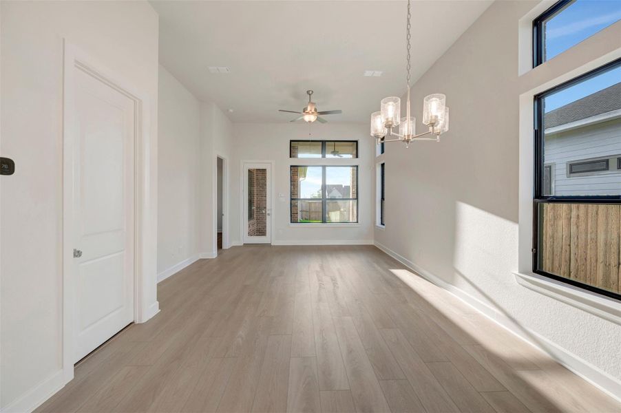 Spacious, unfurnished interior of a new home in Sienna - Landmark Row Collection, Missouri City (Image 26).